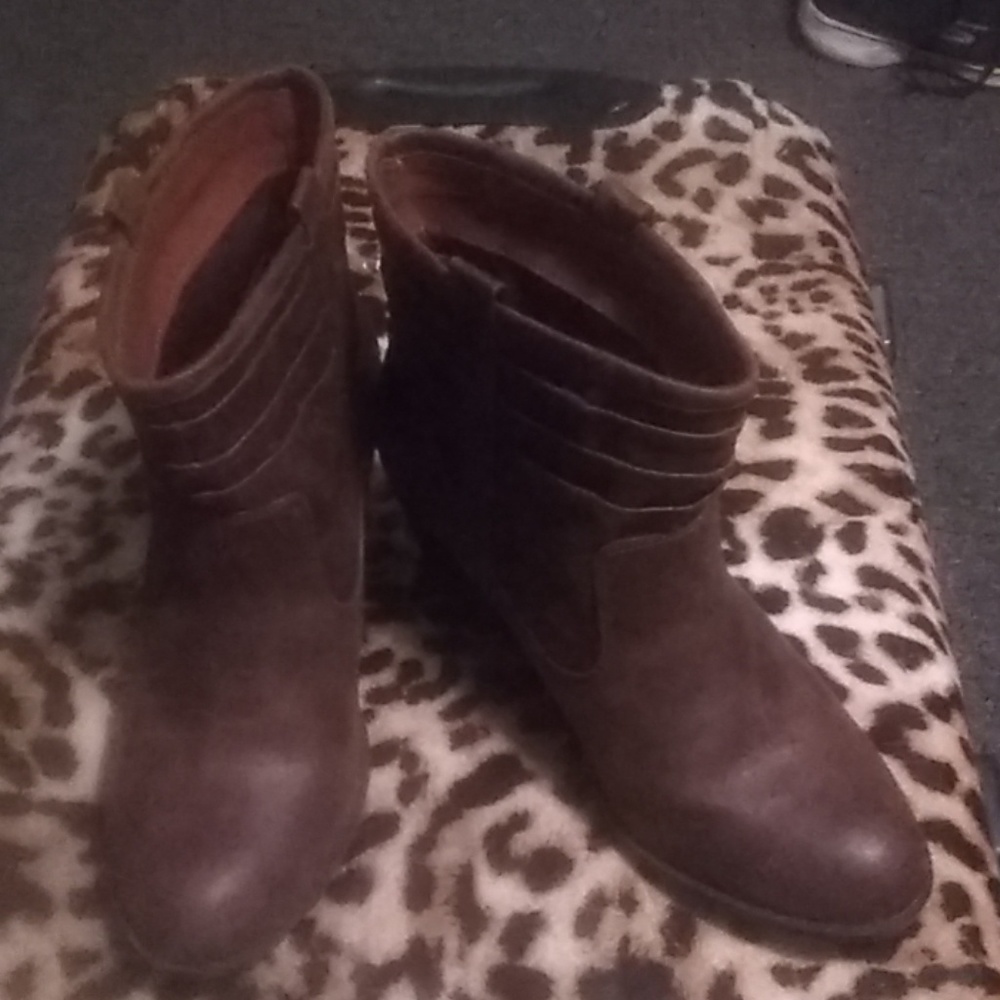 Arizona Ankle Boots